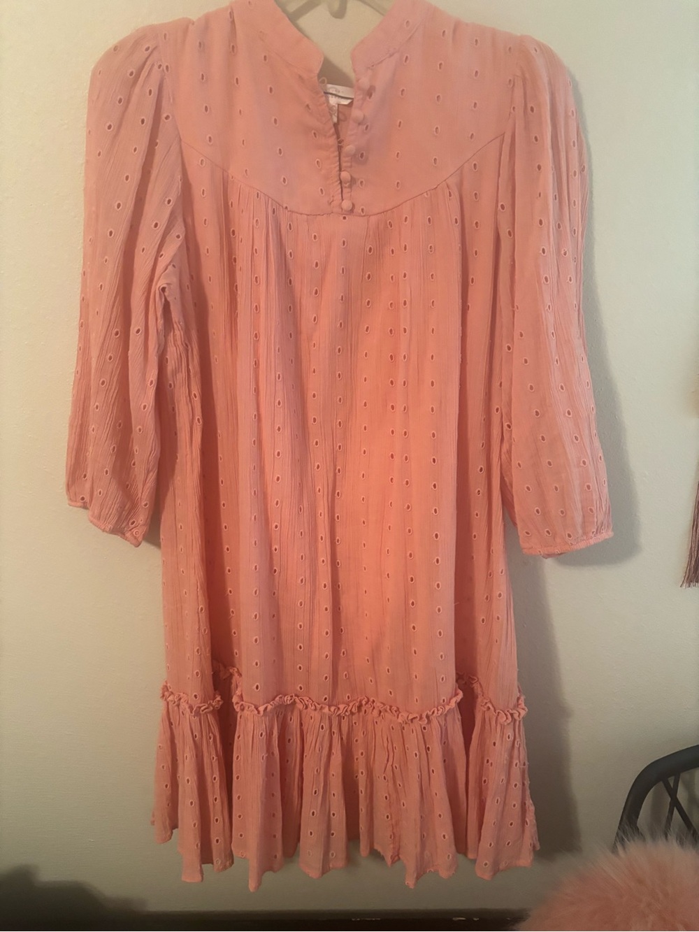 Woman’s size xs Eyelet Ruffle Dress in Peach Pink Lauren Conrad cotton 100%